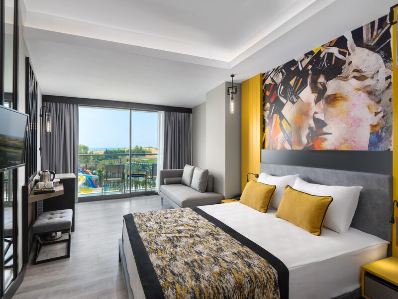 ARNOR DE LUXE HOTEL & SPA