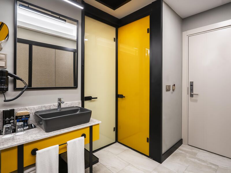 ARNOR DE LUXE HOTEL & SPA